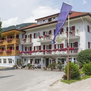 Hotel Gasthof Weiherbad Niederdorf Exterior photo