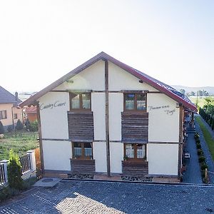 Bed and Breakfast Country Court Curteni Exterior photo