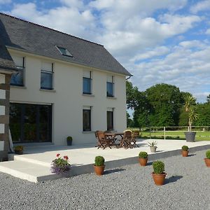 Hotel Maison De Lucine Combourg Exterior photo