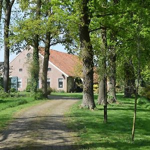 Bed and Breakfast De Hiddinghhoeve Onstwedde Exterior photo