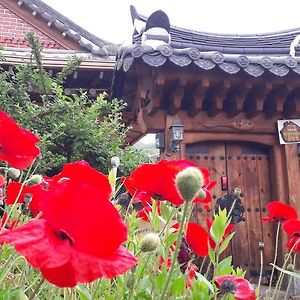 Hotel Parkganae Hanok Jeonju Exterior photo