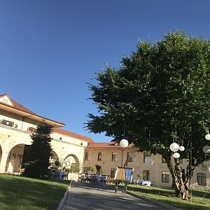 Hotel Kvareli Eden Exterior photo