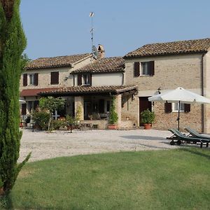 Bed and Breakfast Casa Sorgente San Costanzo Exterior photo