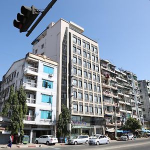 Hotel Royal King Yangon Exterior photo