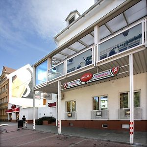 Hotel Penzion Budvarka Hodonín Exterior photo