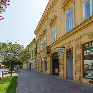 Hotel 101 Penzion Prešov Exterior photo