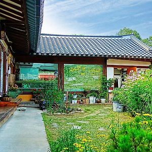 Villa Flower Wind Pension Jeonju Exterior photo