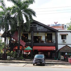 Hotel Windsor Yangon Exterior photo