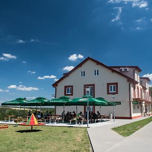 Hotel Penzion U Vyra Vyrovice Exterior photo