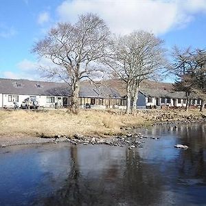 Altnacealgach Motel Lairg Exterior photo