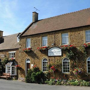 Hotel The Howard Arms Illmington Exterior photo