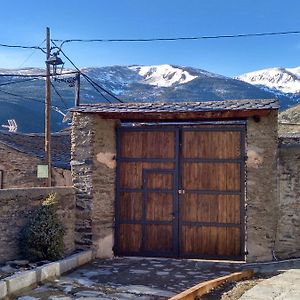 Gasthaus Vilamaroto Meranges Exterior photo