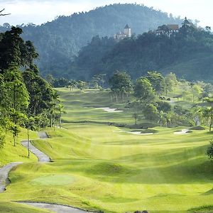 Hotel Berjaya Hills Golf & Country Club Bukittinggi Exterior photo
