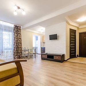 Artal Apartment On Obolonskyi Avenue 16A, 2 Bedroom Kiew Exterior photo