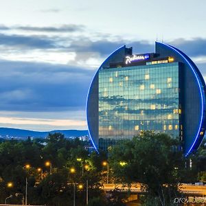 Radisson Blu Hotel Frankfurt Frankfurt am Main Exterior photo