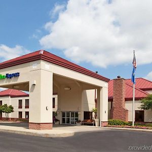 Clarion Inn Pittsburgh Cranberry Cranberry Township Exterior photo