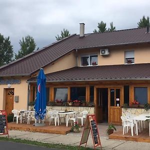 Bed and Breakfast Balaton Panzio Balatonberény Exterior photo