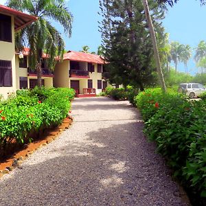 El Pelicano Apart-Hotel Las Galeras Exterior photo