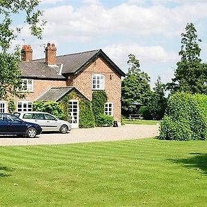 Bed and Breakfast Newton Hall Chester Exterior photo