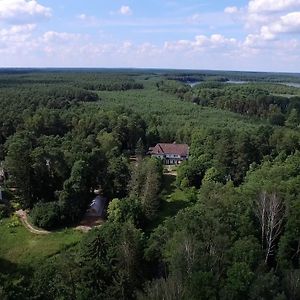 Ferienwohnung Park Residenz Bei Wu Wesenberg Exterior photo