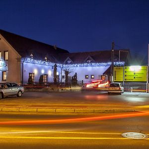 Guesthouse Janez Marburg Exterior photo