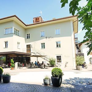 Hotel Das Alte Rathaus Neumarkt Exterior photo