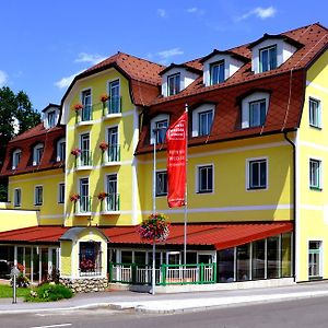 Hotel-Restaurant Kirchenwirt Aigen Aigen im Ennstal Exterior photo