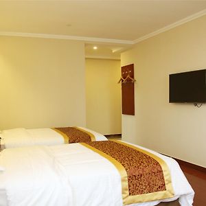 GreenTree Inn JiangSu HuaiAn West JinHu Road BaSi Plaza Express Hotel Exterior photo