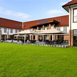 Family-Hotel Balástya Exterior photo