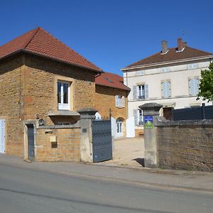 Bed and Breakfast Chambre D'Hotes Le Jardin Des Pierres Dorees Villefranche-sur-Saône Exterior photo