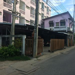 Aparthotel Thanya Mansion Kanchanaburi Exterior photo