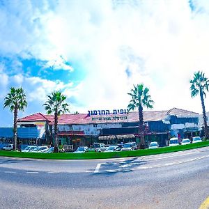 Motel Magical In The Galilee Kirjat Schmona Exterior photo