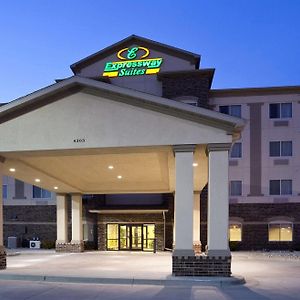 Expressway Suites Fargo Exterior photo