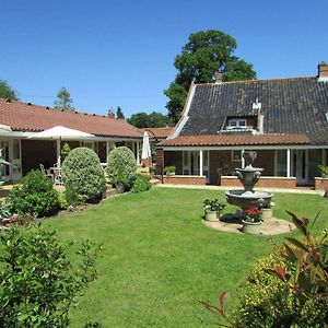 Bed and Breakfast Decoy Barn Fritton Exterior photo