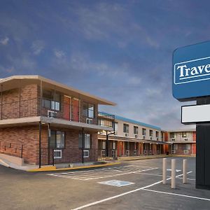 Travelodge By Wyndham Klamath Falls Exterior photo