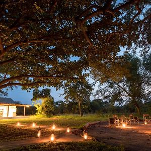 Makuwa Safari Lodge Mbabat Exterior photo