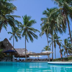 Playa Esmeralda Beach Resort Juan Dolio Exterior photo