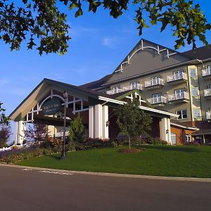 Carlisle Inn Sugarcreek Exterior photo