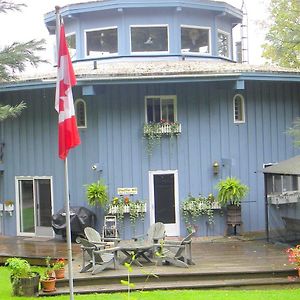 Bed and Breakfast Stouffermill Bed&Breakfast Algonquin Highlands Exterior photo