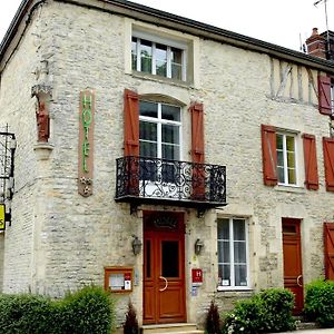 Hotel Logis Le Saint Nicolas Bar-sur-Aube Exterior photo