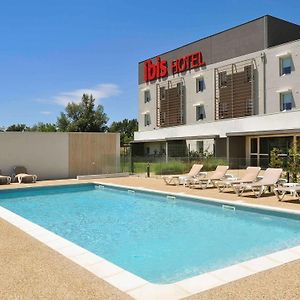 Hotel Ibis Istres Trigance Exterior photo