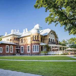 Villa Ammende Restaurant And Hotel Pärnu Exterior photo