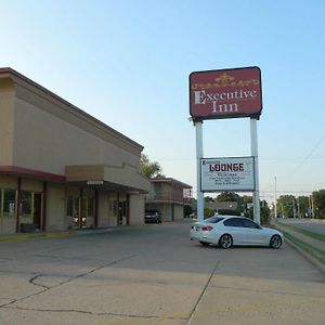 Executive Inn Ponca City Exterior photo