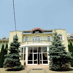 Hotel Pension La Cupola Târgu-Mureş Exterior photo