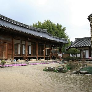 Hotel Geochang Choongsindang Donggae Jeongon Gotek Exterior photo