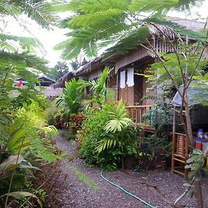 Ngwe Saung Garden Guest House Ngwesaung Exterior photo