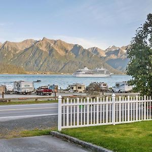 Villa Alaska'S Point Of View Seward Exterior photo