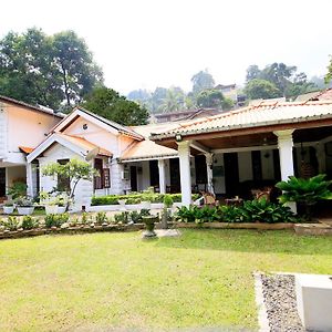 Villa Singgah Kandy Tennekumbura Exterior photo