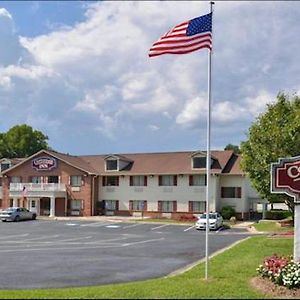 Country Hearth Inn-Toccoa Exterior photo