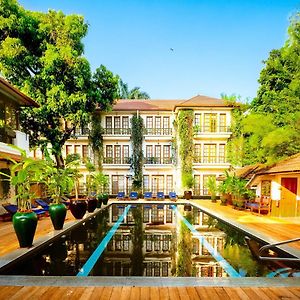 Savoy Hotel Yangon Exterior photo